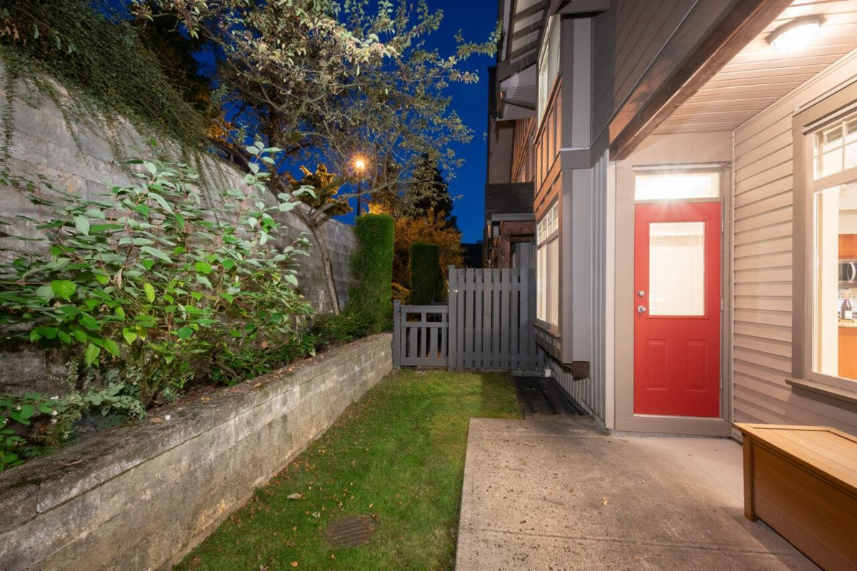 Garden / Landscaping Photo of 95 55 Hawthorn Drive, Port Moody, BC