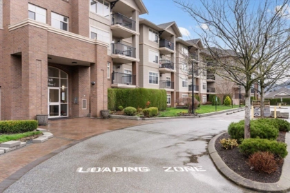 101 45769 Stevenson Road, Chilliwack, BC, Chilliwack — Apartment/Condo for sale