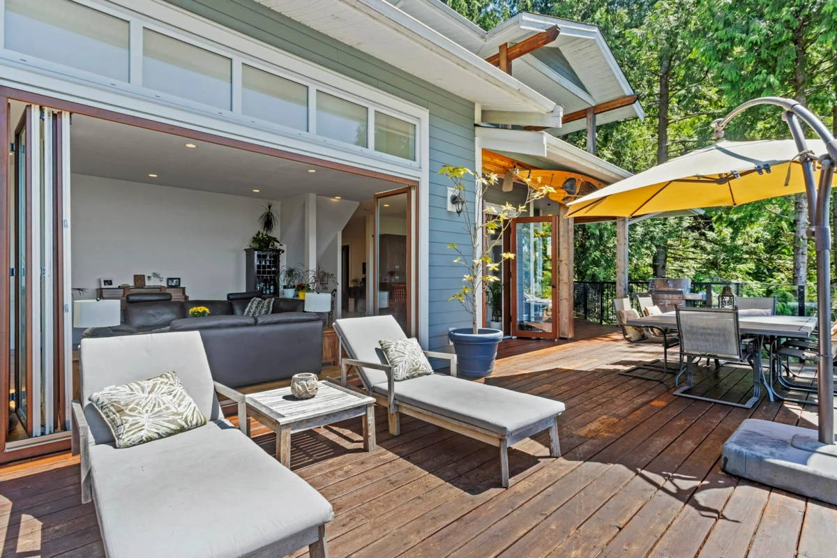 Basement Recreation Room Photo of 220 Panorama Road, Lions Bay, BC V0N 2E0