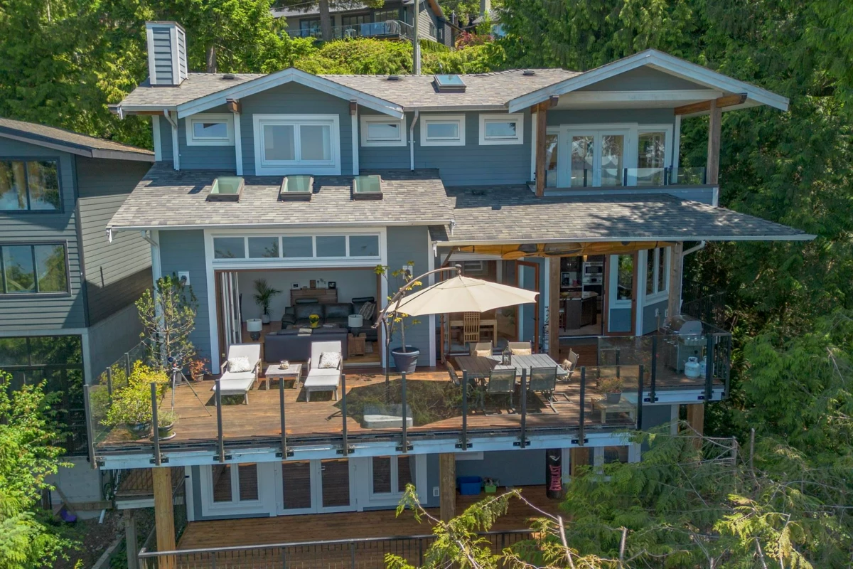 Dining Area Photo of 220 Panorama Road, Lions Bay, BC V0N 2E0