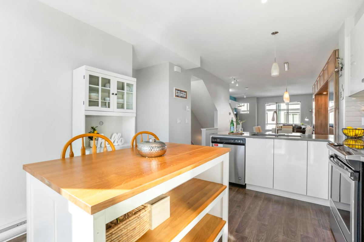 Staircase Photo of 172 30930 Westridge Place, Abbotsford, BC