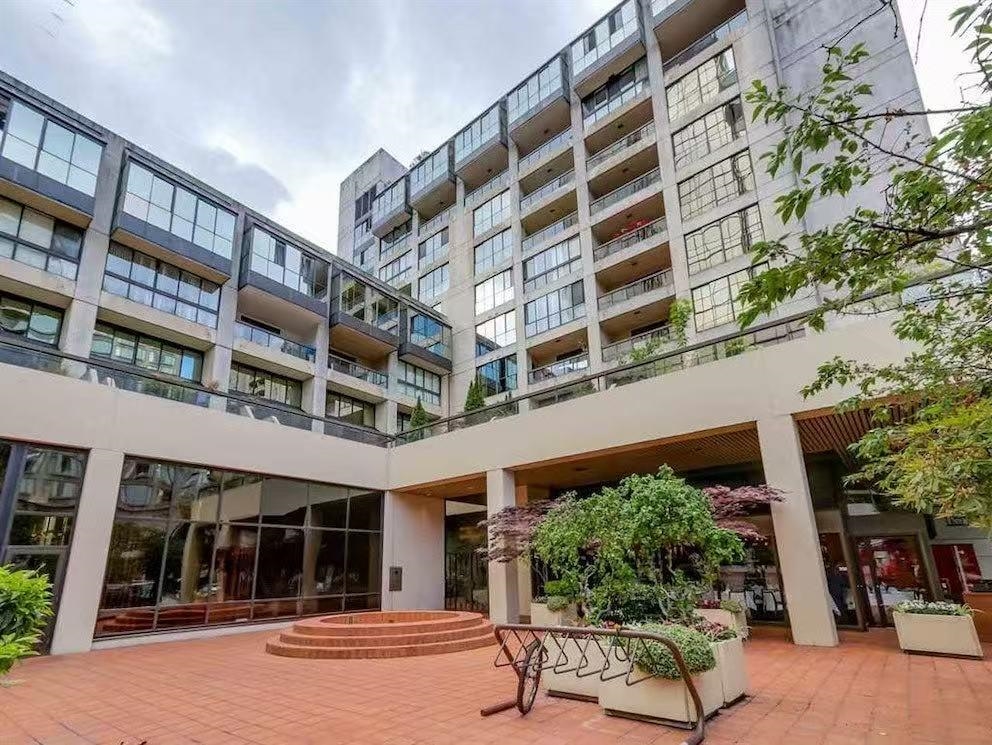 Exterior Front Photo of 501 850 Burrard Street, Vancouver, BC