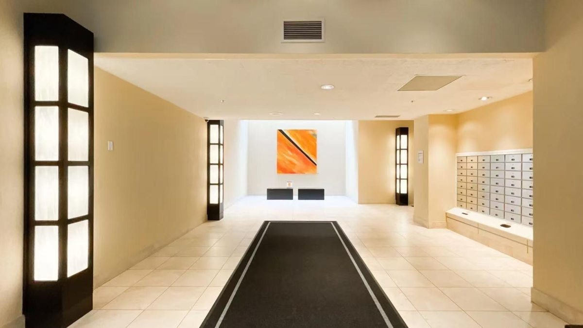 Living Room Photo of 501 850 Burrard Street, Vancouver, BC