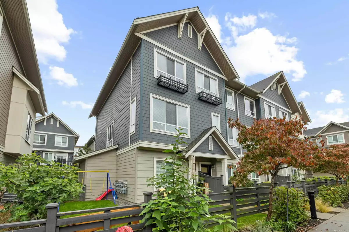 Staircase Photo of 171 1894 Osprey Drive, Tsawwassen, BC