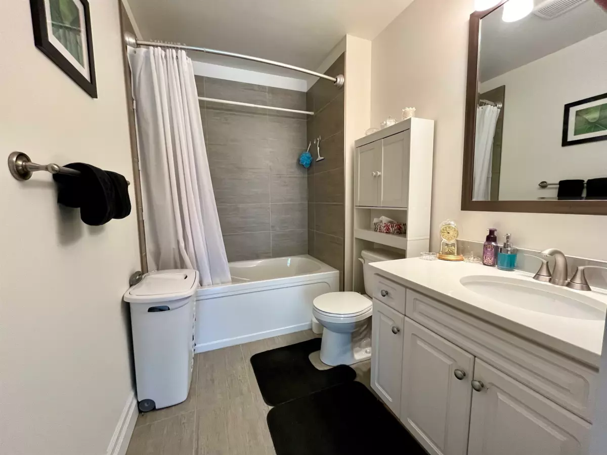 Laundry Room Photo of 5800 Jinkerson Road, Chilliwack, BC