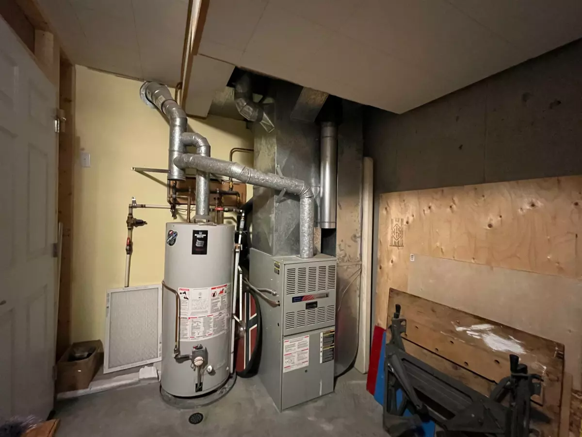 Mudroom Photo of 5800 Jinkerson Road, Chilliwack, BC