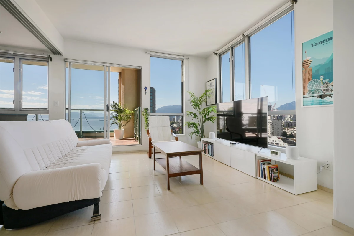 Bedroom 3 Photo of 2103 907 Beach Avenue, Vancouver, BC