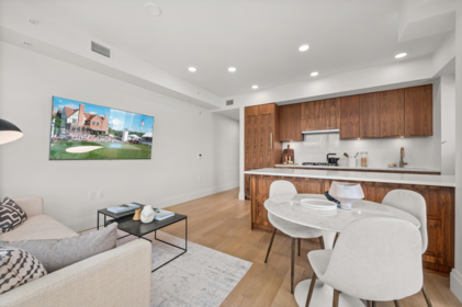 313 2550 Garden Drive, Vancouver, BC, Vancouver — Apartment/Condo for sale