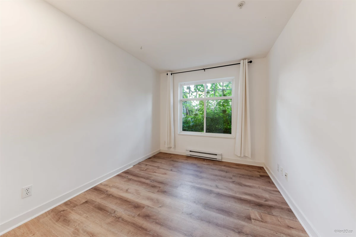 Basement Recreation Room Photo of 111 1432 Parkway Boulevard, Coquitlam, BC