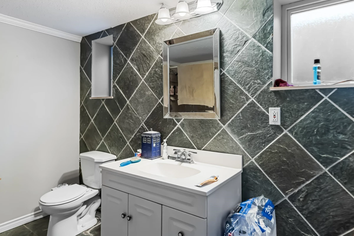 Entry Foyer Photo of 11732 11730 Bonson Road, Pitt Meadows, BC