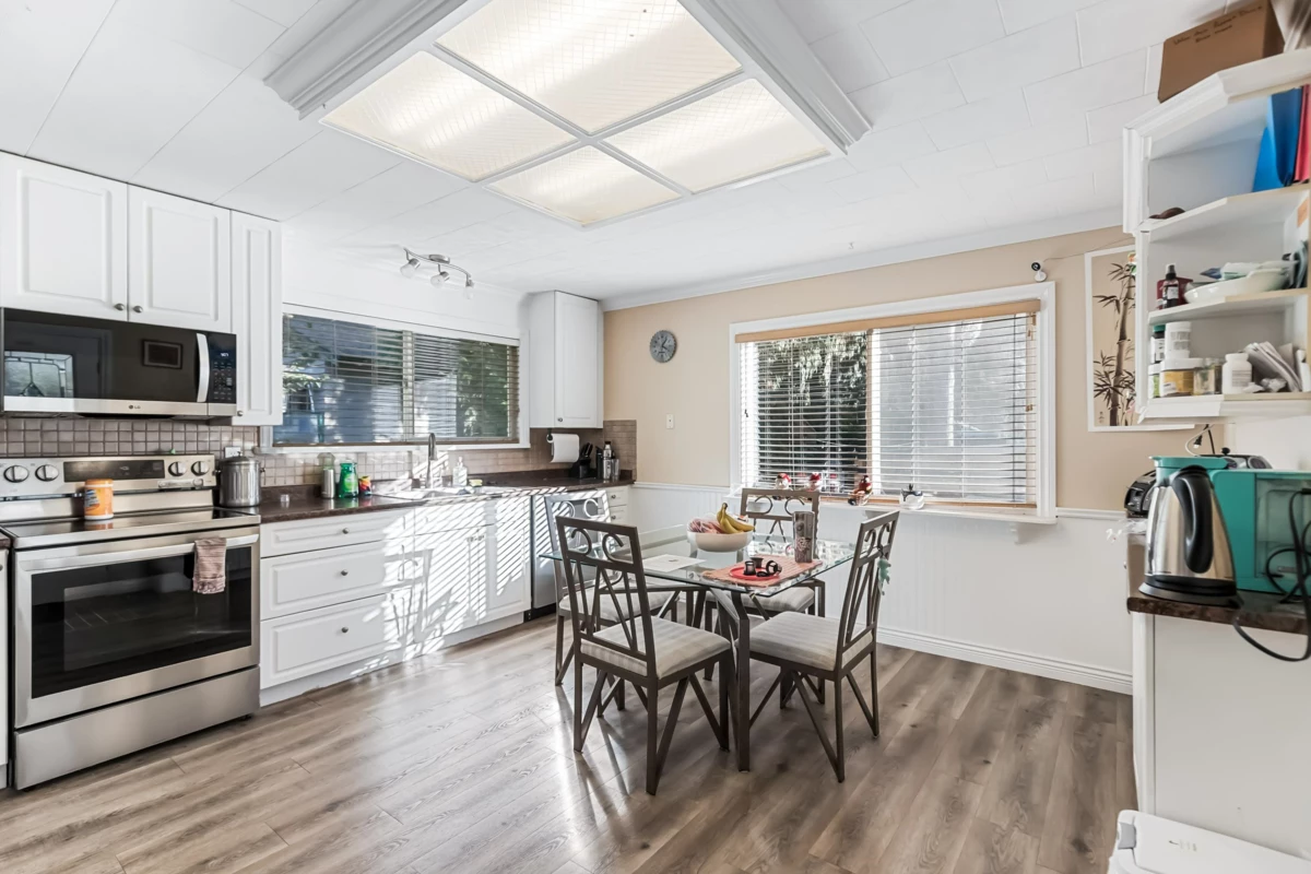 Powder Room Photo of 11732 11730 Bonson Road, Pitt Meadows, BC