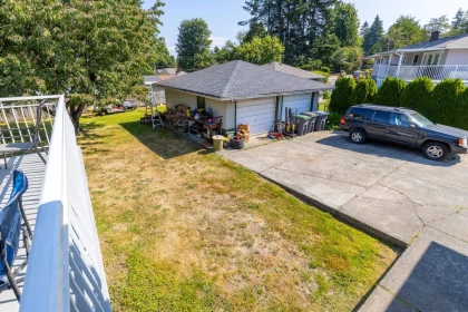 Swimming Pool Photo of 13759 111 Avenue, Surrey, BC