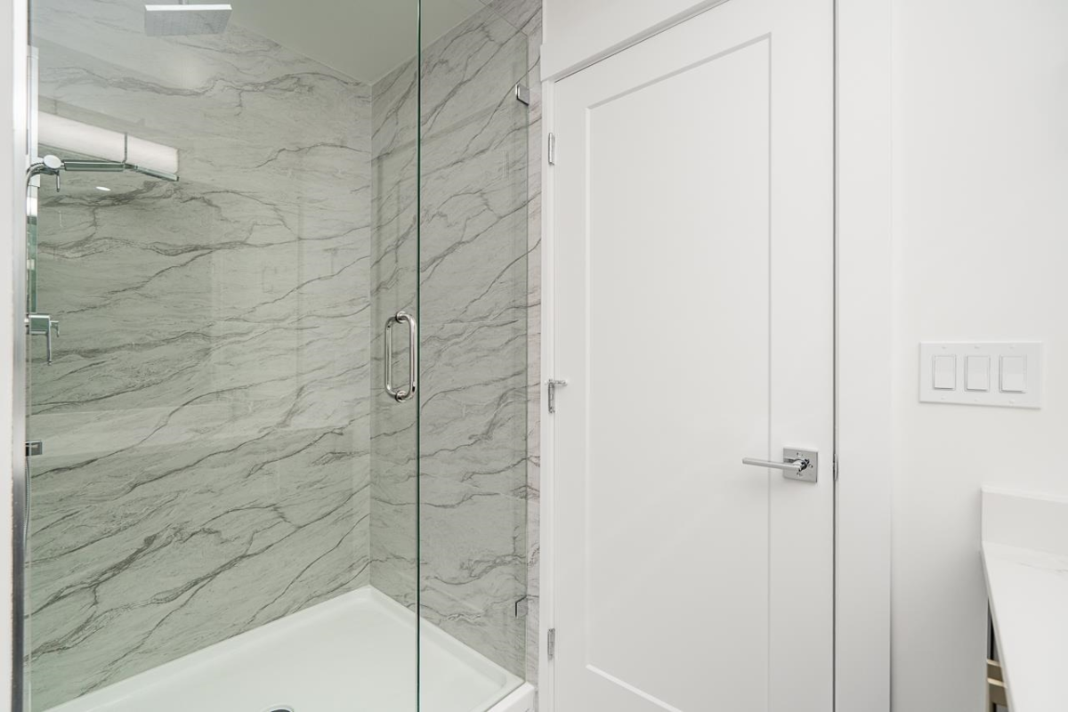 Powder Room Photo of 20535 74b Avenue, Langley, BC