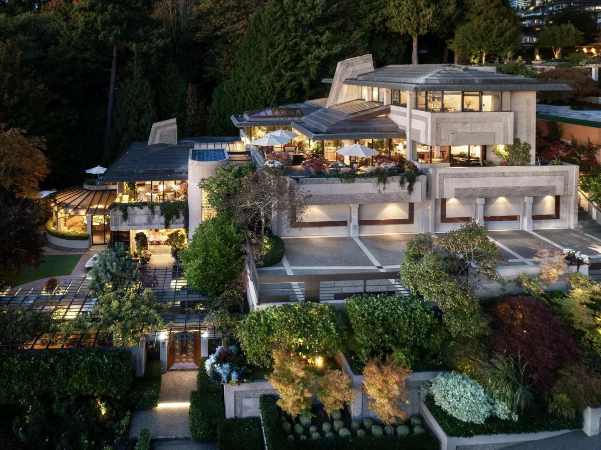 Community Amenities Photo (Clubhouse) of 14971 Prospect Avenue, White Rock, BC