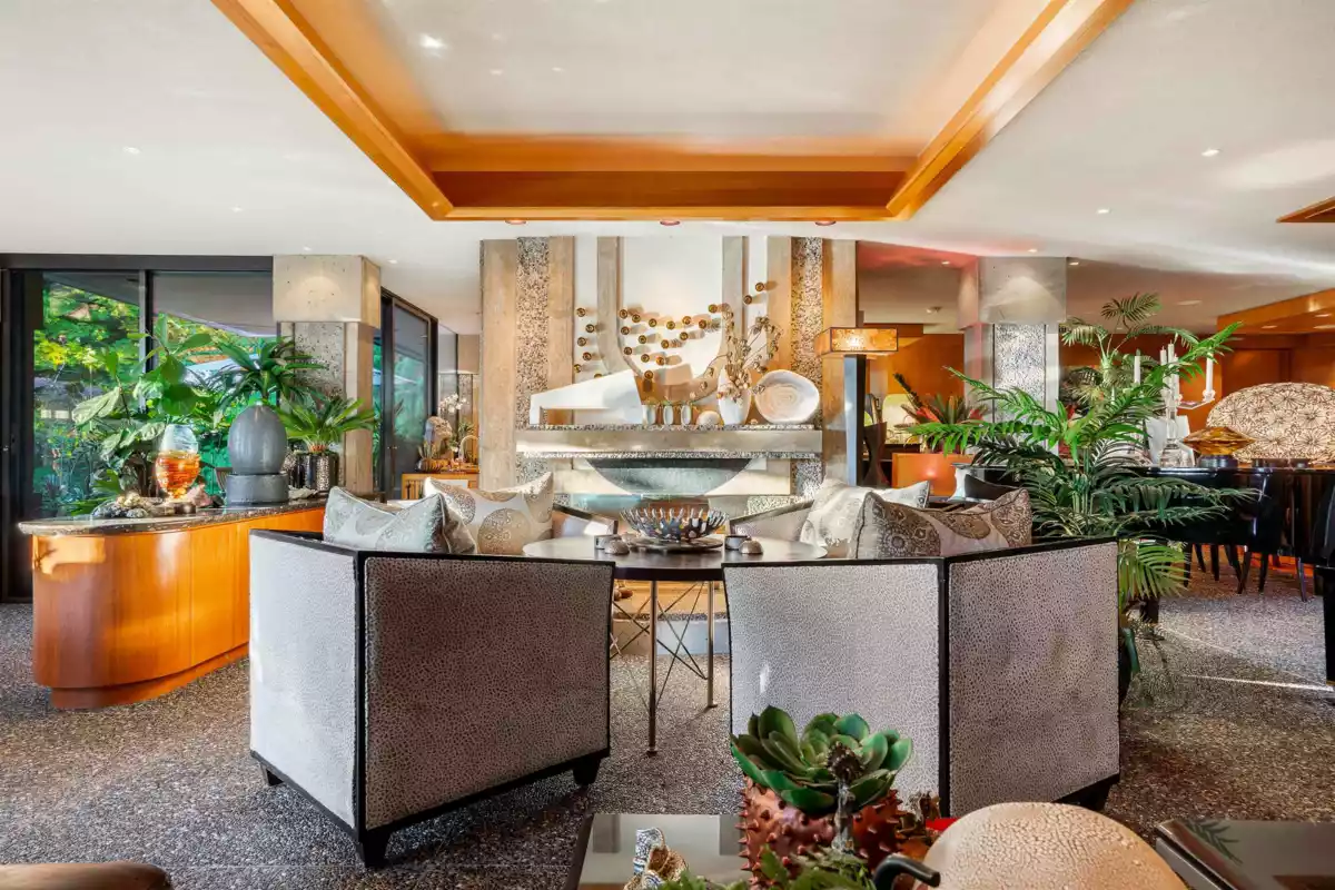 Guest Bathroom Photo of 14971 Prospect Avenue, White Rock, BC