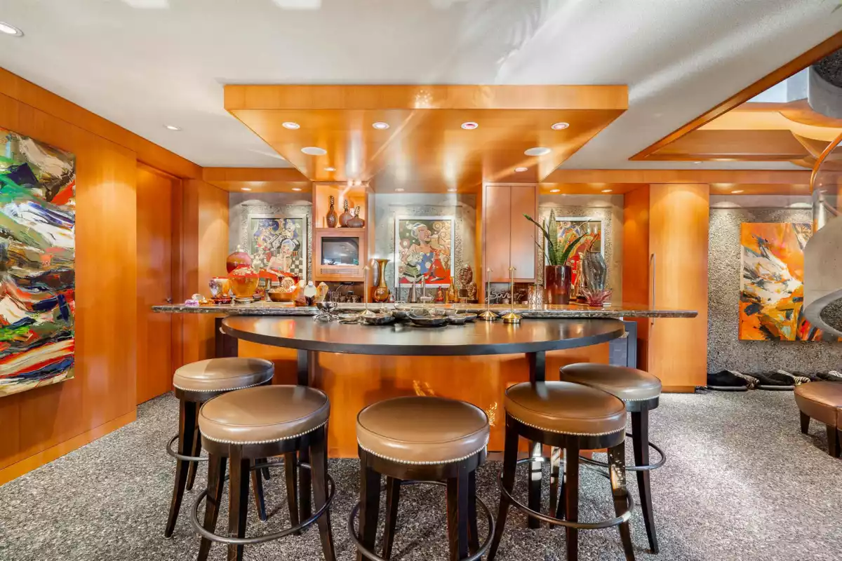 Powder Room Photo of 14971 Prospect Avenue, White Rock, BC