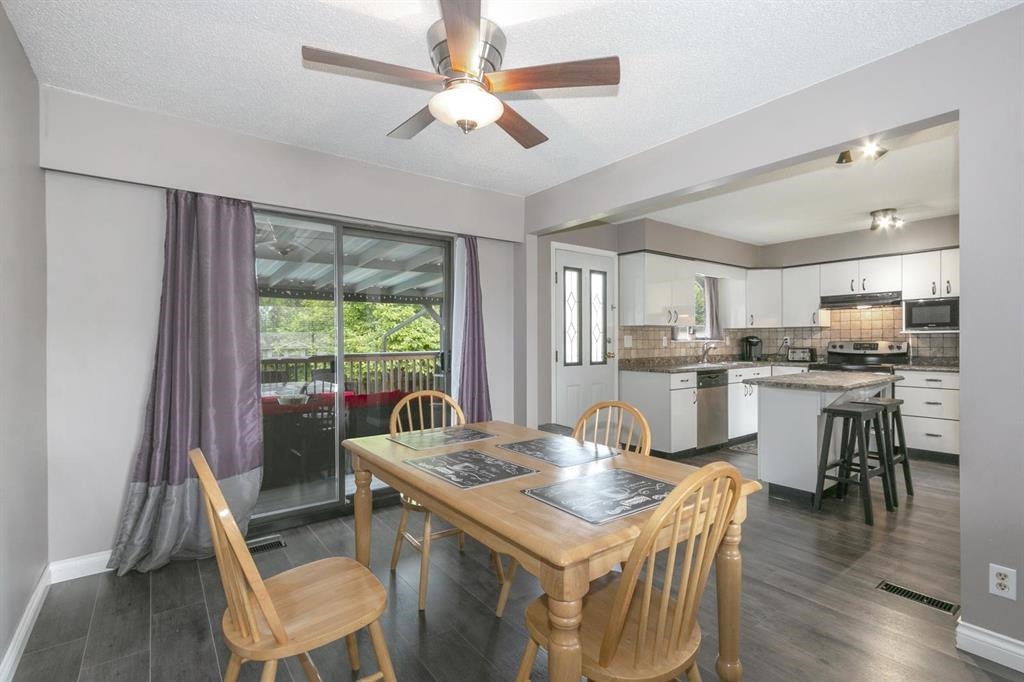 Breakfast Nook Photo of 20272 46a Avenue, Langley, BC