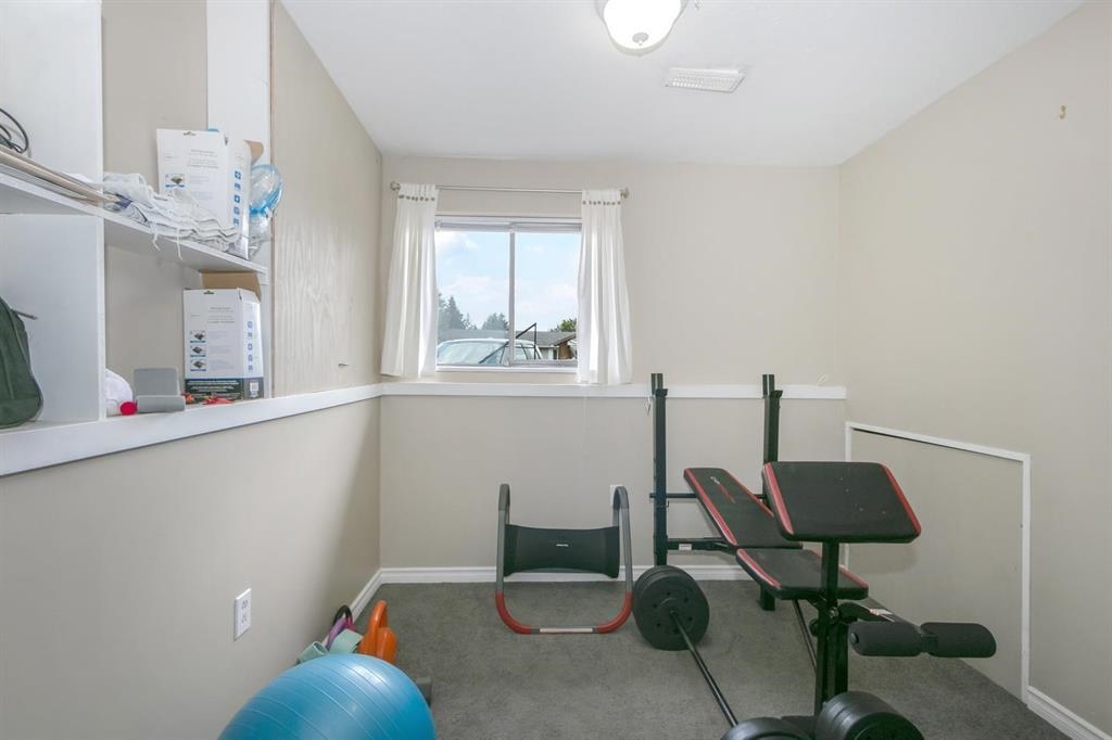 Entry Foyer Photo of 20272 46a Avenue, Langley, BC
