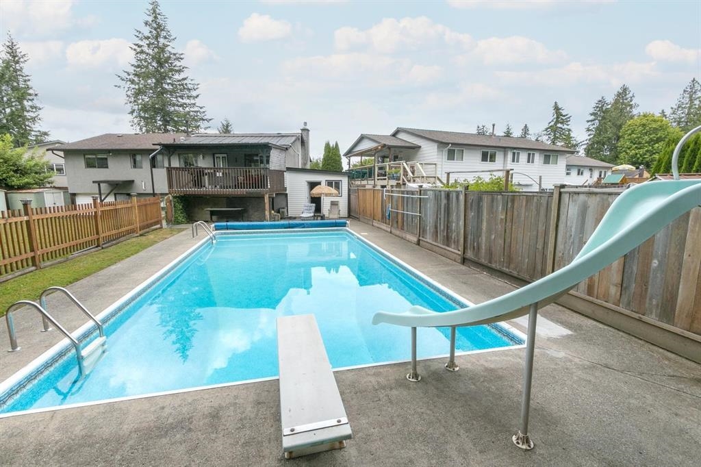 Swimming Pool Photo of 20272 46a Avenue, Langley, BC