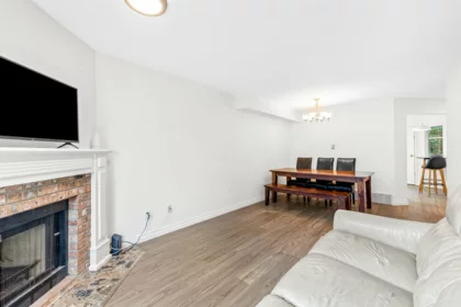 11 8751 Bennett Road, Richmond, BC, Richmond — Townhouse for sale