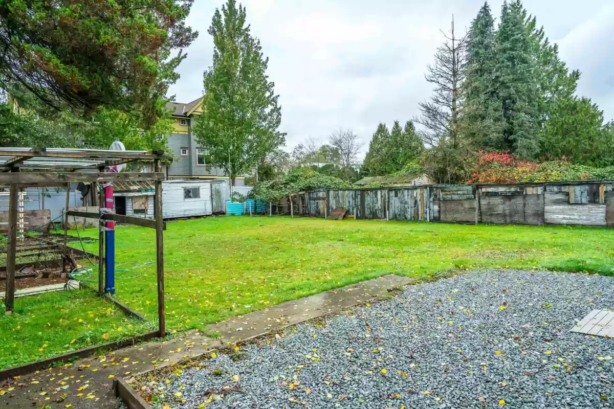 Outdoor Deck Photo of 10331 155a Street, Surrey, BC