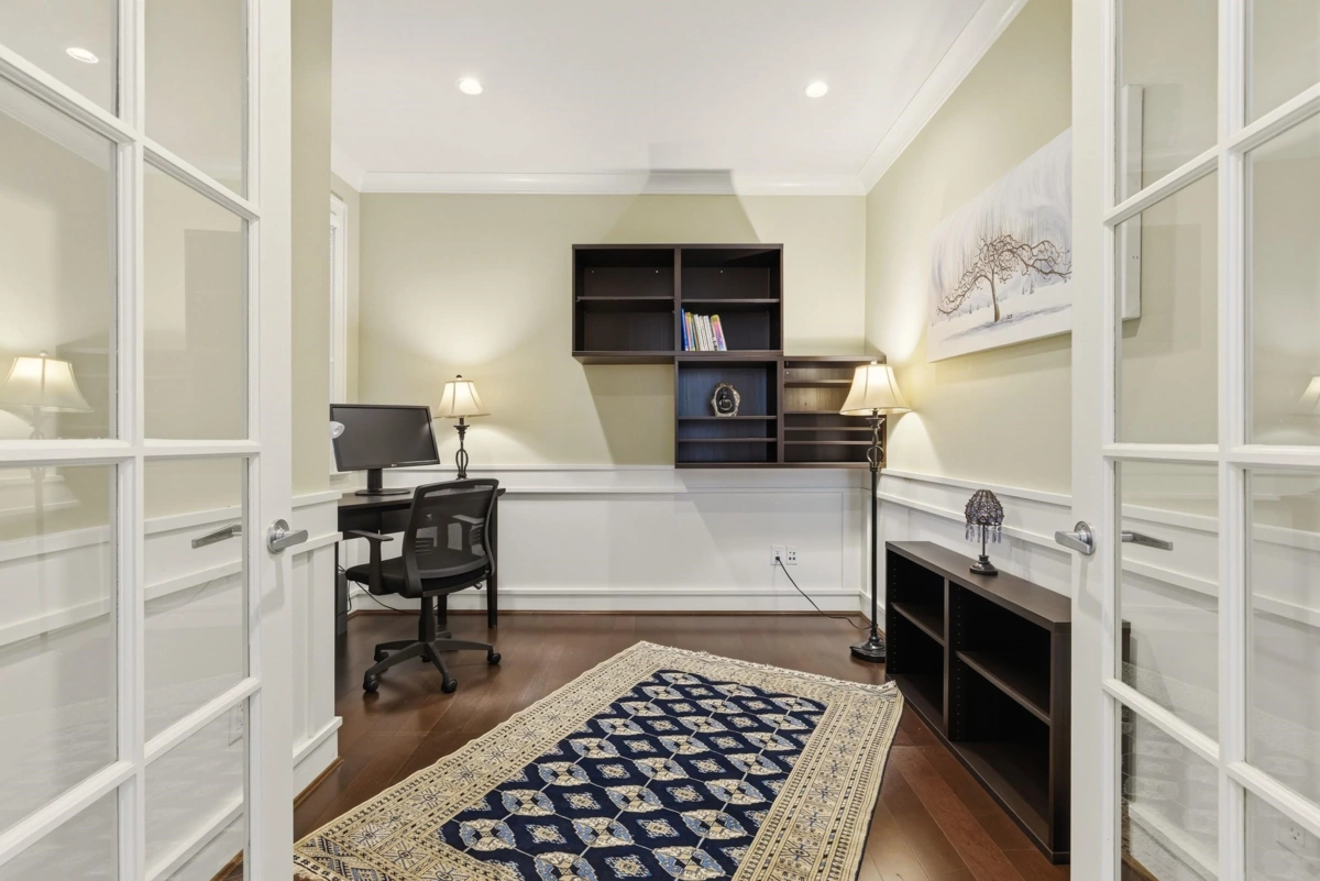 Pantry Photo of 1017 Canyon Boulevard, North Vancouver, BC