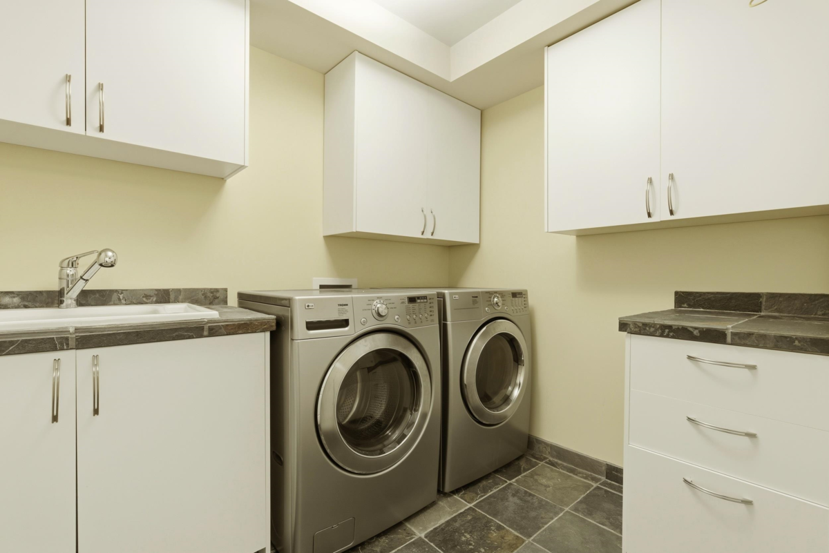 Swimming Pool Photo of 1017 Canyon Boulevard, North Vancouver, BC