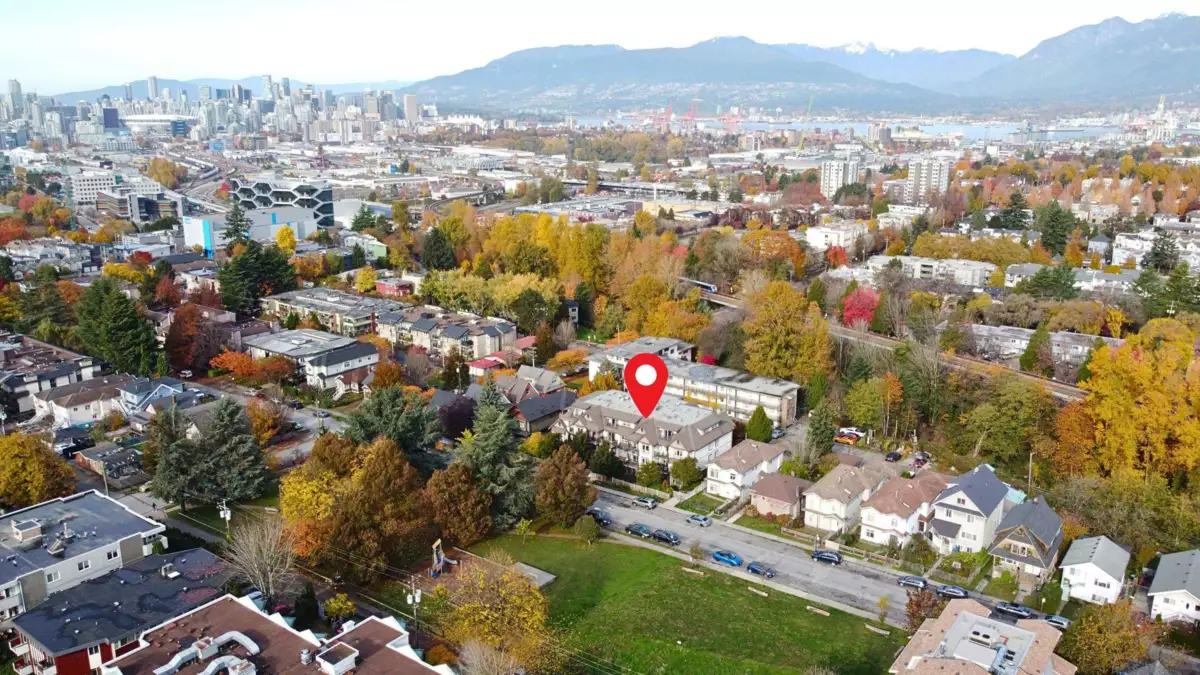 Hallway Photo of PH3 1533 E 8th Avenue, Vancouver, BC