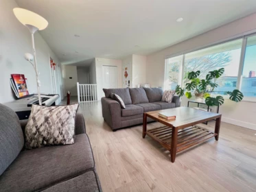 131 Rickman Place, New Westminster, BC, New Westminster — Single Family Residence for sale