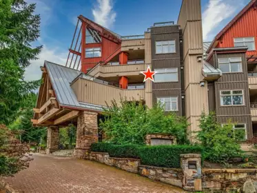301 2050 Lake Placid Road, Whistler, BC, Whistler — Apartment/Condo for sale