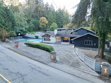 5540 Marine Drive, West Vancouver, BC, West Vancouver — Single Family Residence for sale