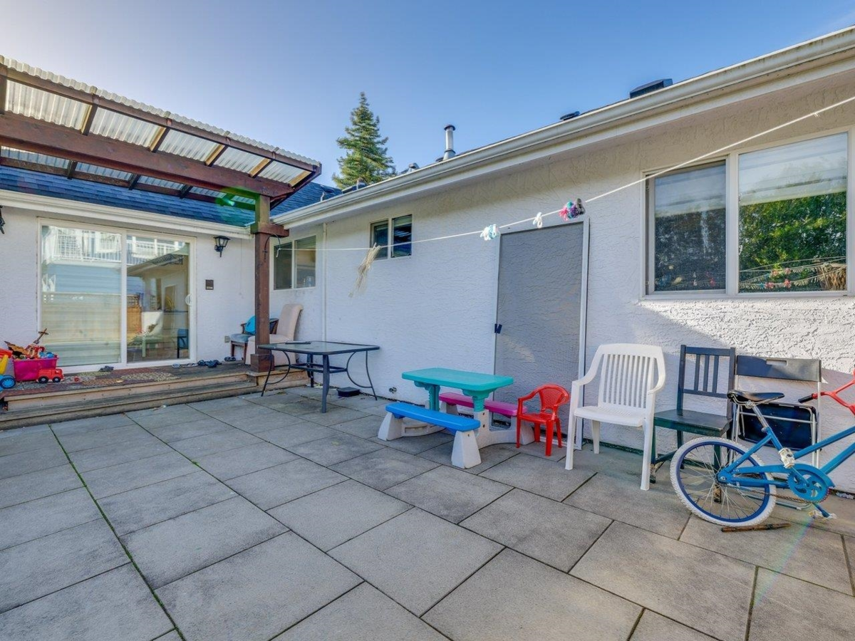 Mudroom Photo of 1154 Finlay Street, White Rock, BC