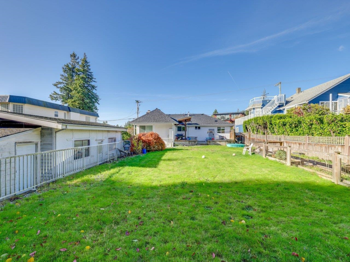 Outdoor Patio Photo of 1154 Finlay Street, White Rock, BC