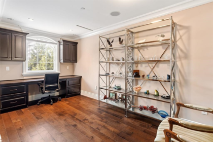 Laundry Room Photo of 128 Deerview Lane, Anmore, BC