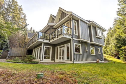Outdoor Kitchen Photo of 128 Deerview Lane, Anmore, BC