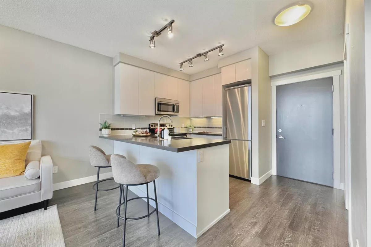 Dining Area Photo of 1103 9025 Highland Court, Burnaby, BC