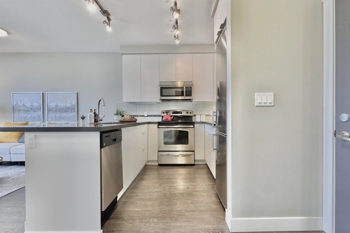 Family Room Photo of 1103 9025 Highland Court, Burnaby, BC