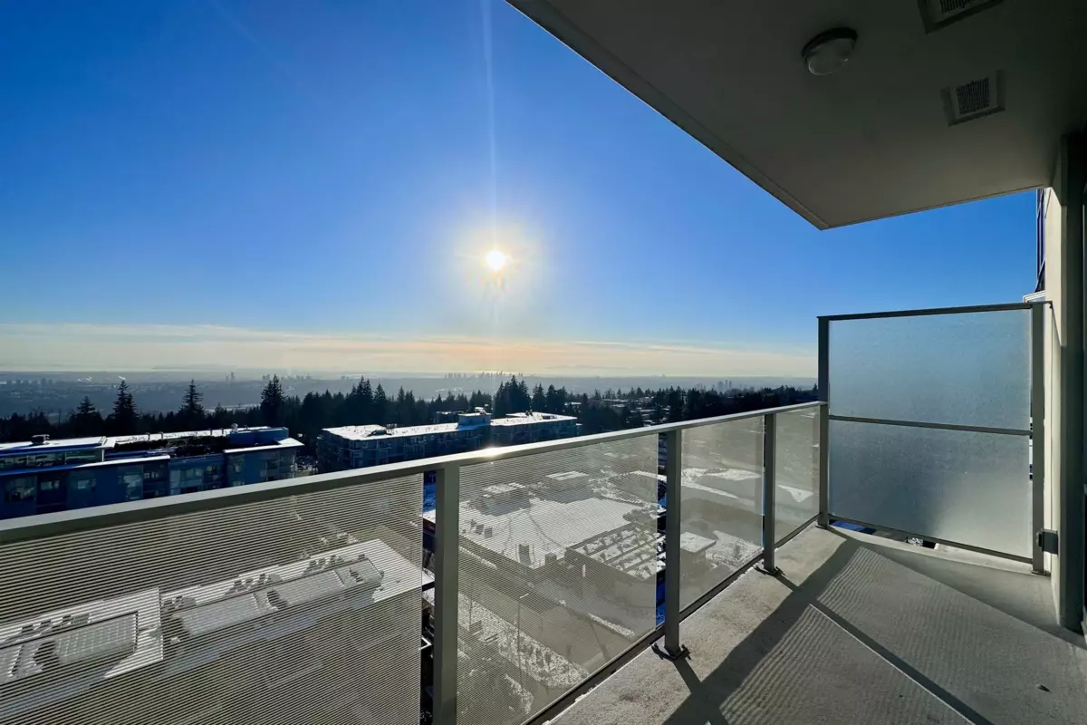 Powder Room Photo of 1103 9025 Highland Court, Burnaby, BC