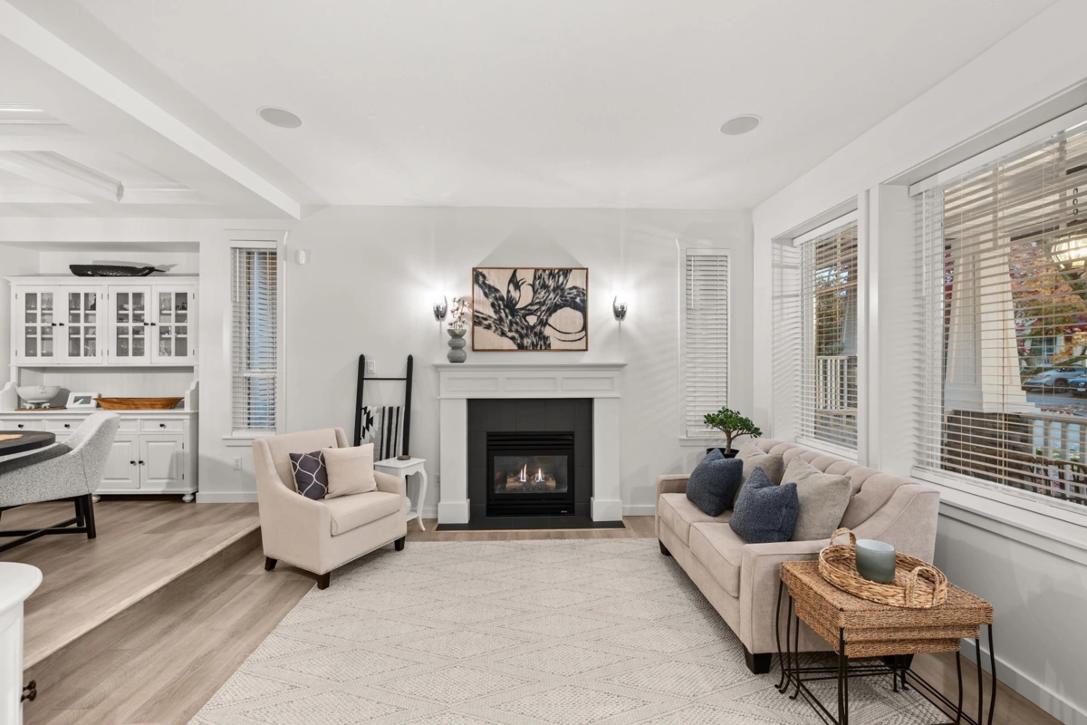 Guest Bathroom Photo of 18955 69 Avenue, Surrey, BC