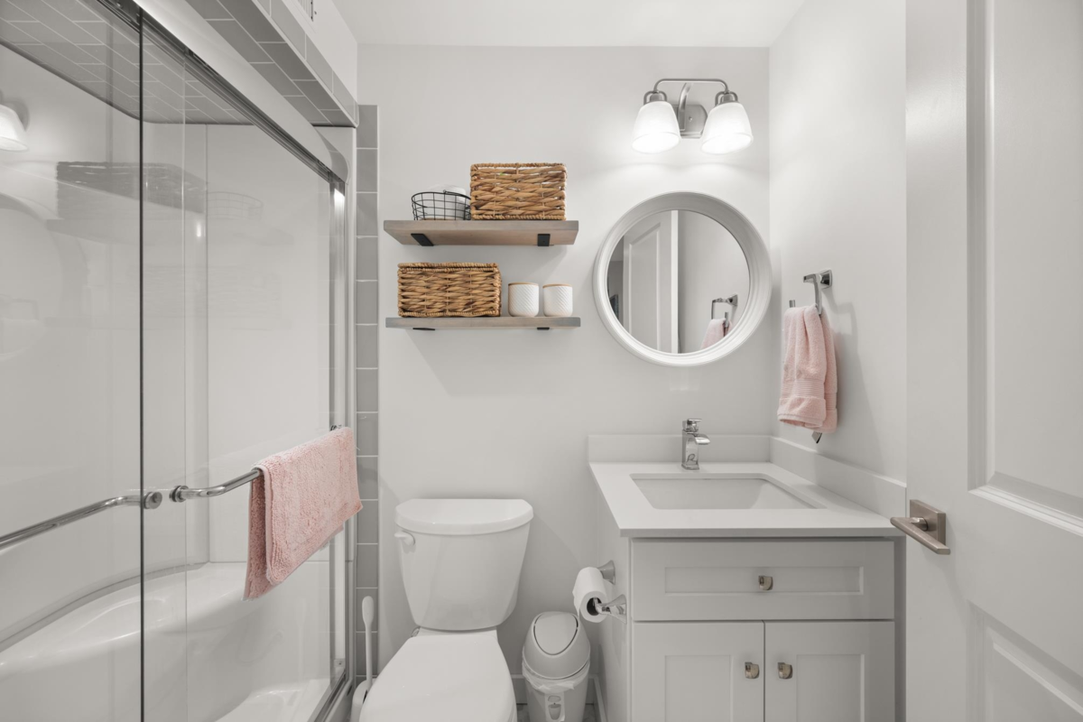 Outdoor Kitchen Photo of 18955 69 Avenue, Surrey, BC