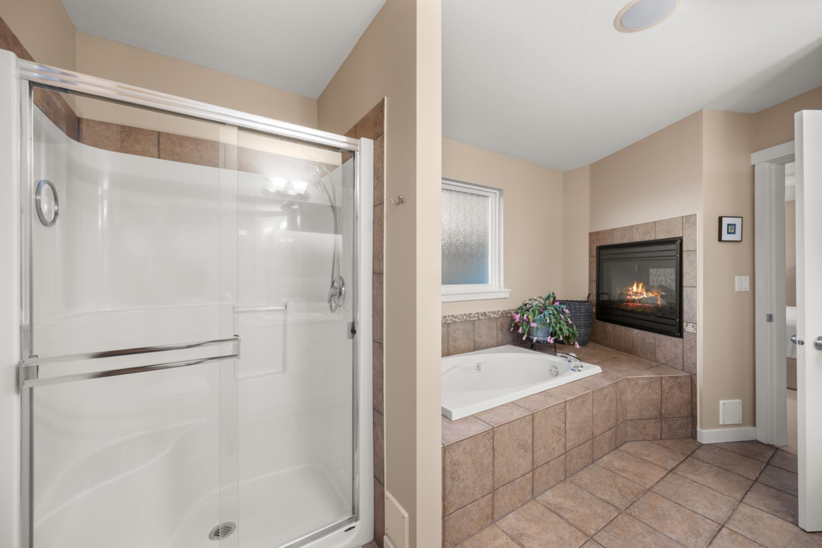 Staircase Photo of 18955 69 Avenue, Surrey, BC