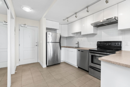 1610 2016 Fullerton Avenue, North Vancouver, BC