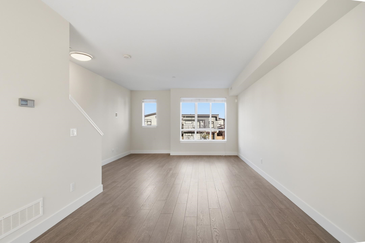 Primary Bathroom Photo of 153 1894 Osprey Drive, Tsawwassen, BC