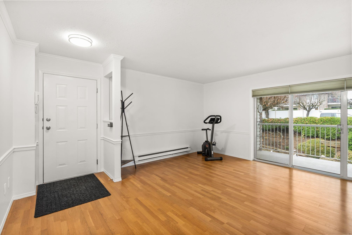 Family Room Photo of 36 2938 Trafalgar Street, Abbotsford, BC