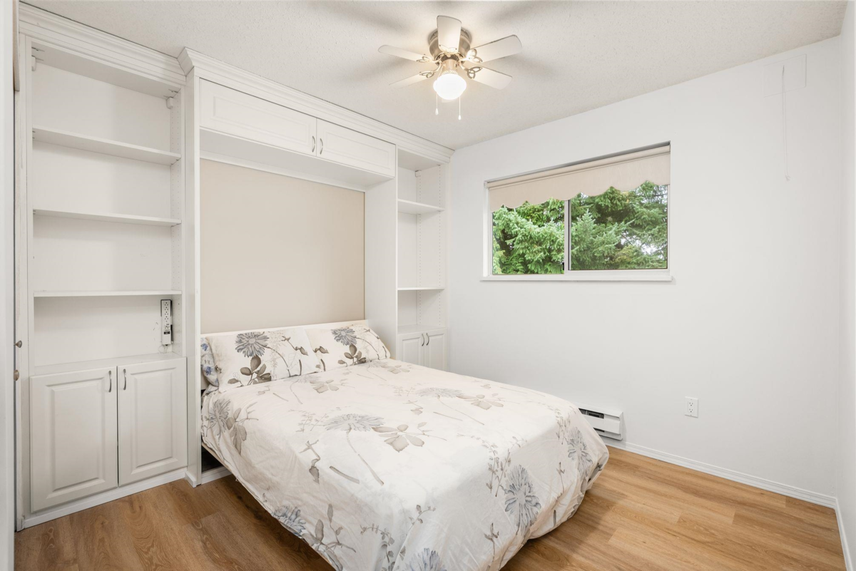 Hallway Photo of 36 2938 Trafalgar Street, Abbotsford, BC