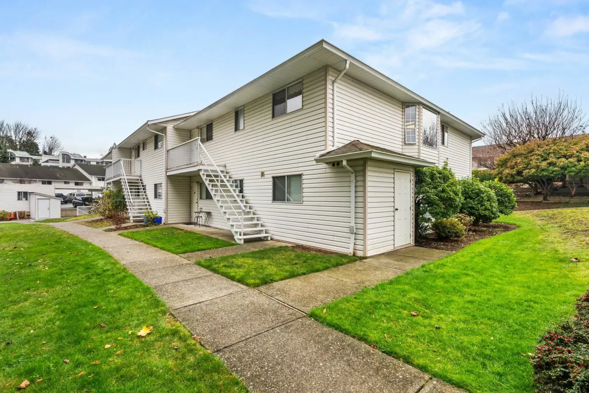 Outdoor Kitchen Photo of 36 2938 Trafalgar Street, Abbotsford, BC
