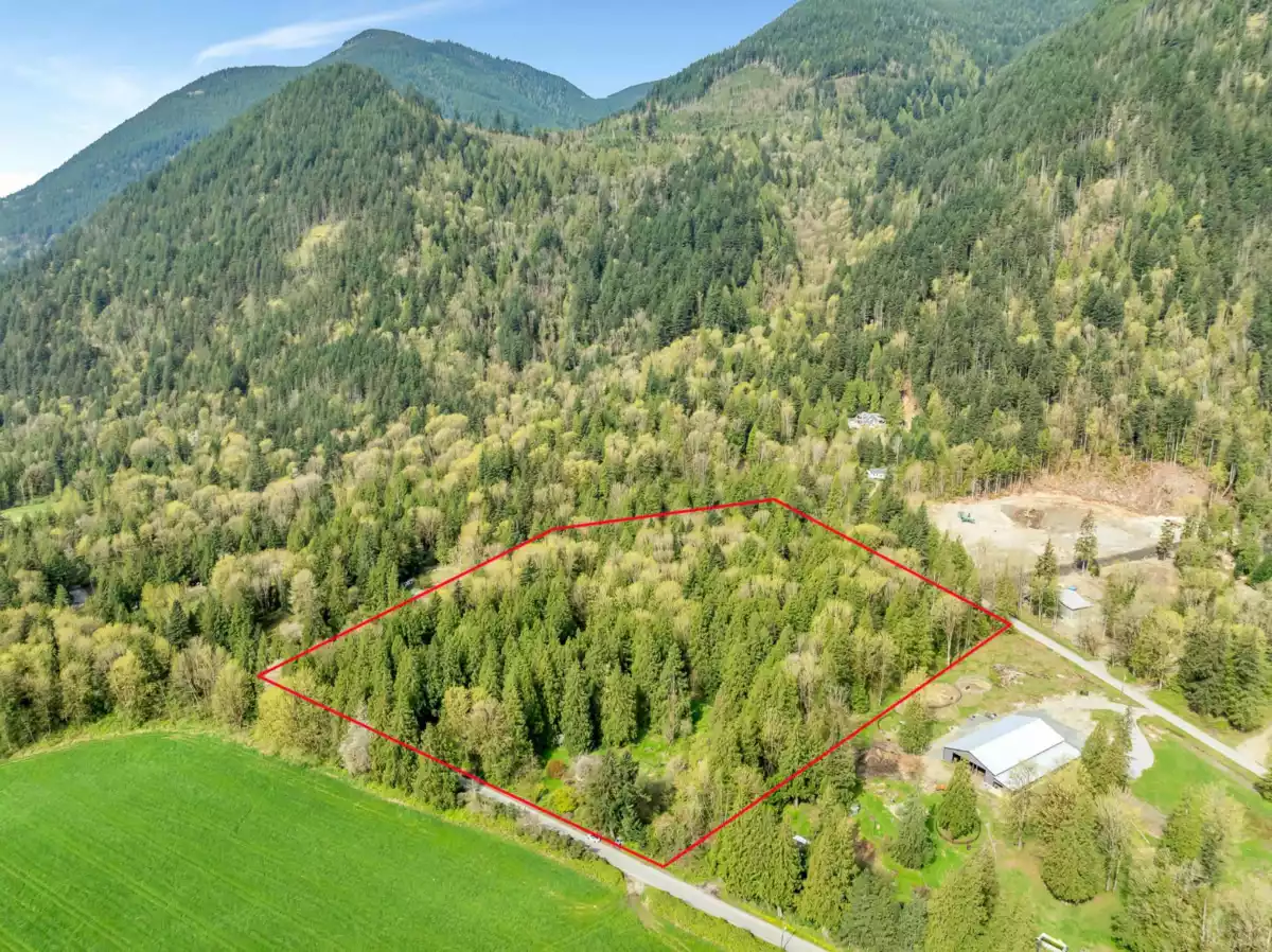 Kitchen Photo of 11069 Brooks Road, Mission, BC