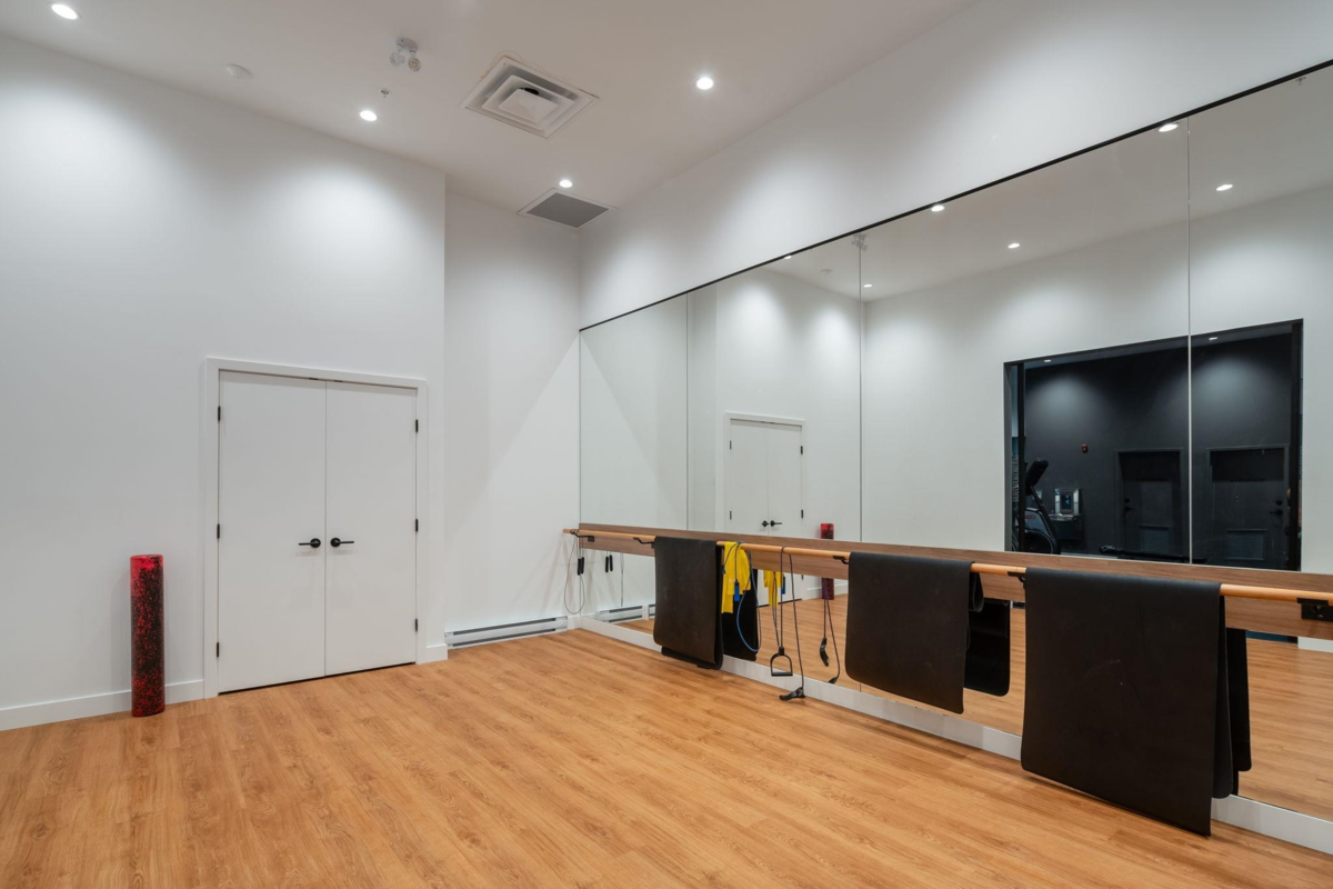 Backyard Photo of 410 55 Klahanie Drive, Port Moody, BC