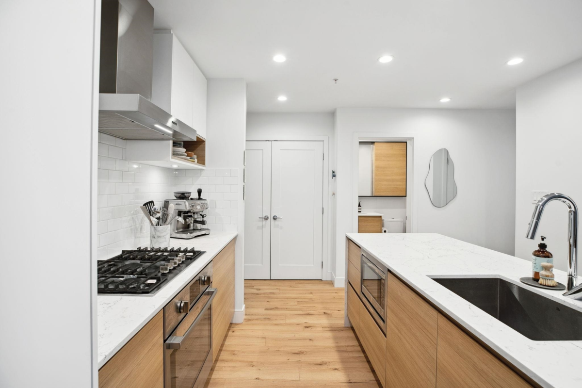 Dining Area Photo of 410 55 Klahanie Drive, Port Moody, BC