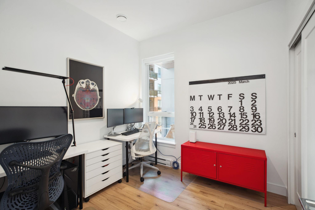 Guest Bathroom Photo of 410 55 Klahanie Drive, Port Moody, BC